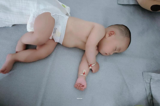 黔西怀孕早期子宫内膜厚度